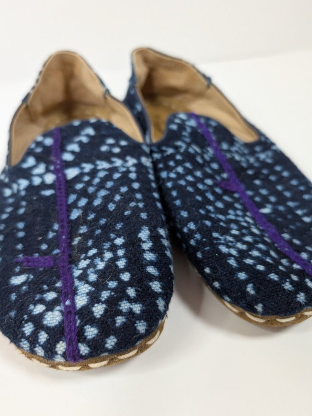 Great condition Raum Goods Women’s Barefoot Grounding Mudlcoth Slip-On Shoes - 8 - Picture 5 of 14